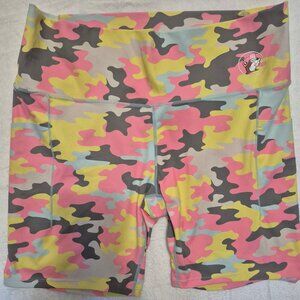 Buc-ee’s Camo Print Biker Shorts 2XL Activewear Texas Fashion Comfy Workout Wear